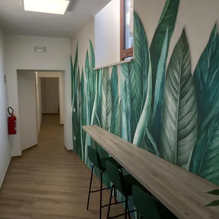 Palazzo Schiru 招待所 Troia