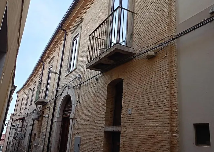 招待所 Palazzo Schiru